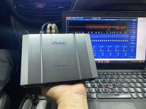 Phầm mềm căn chỉnh âm ly ô tô Rebec B8S