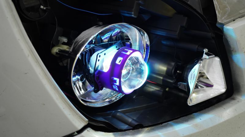 Độ đèn Ford Transit | Độ bi led pha Vislight LS800Pro siêu sáng